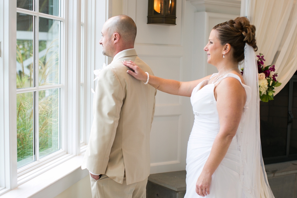 Rainy Philadelphia Wedding First Look