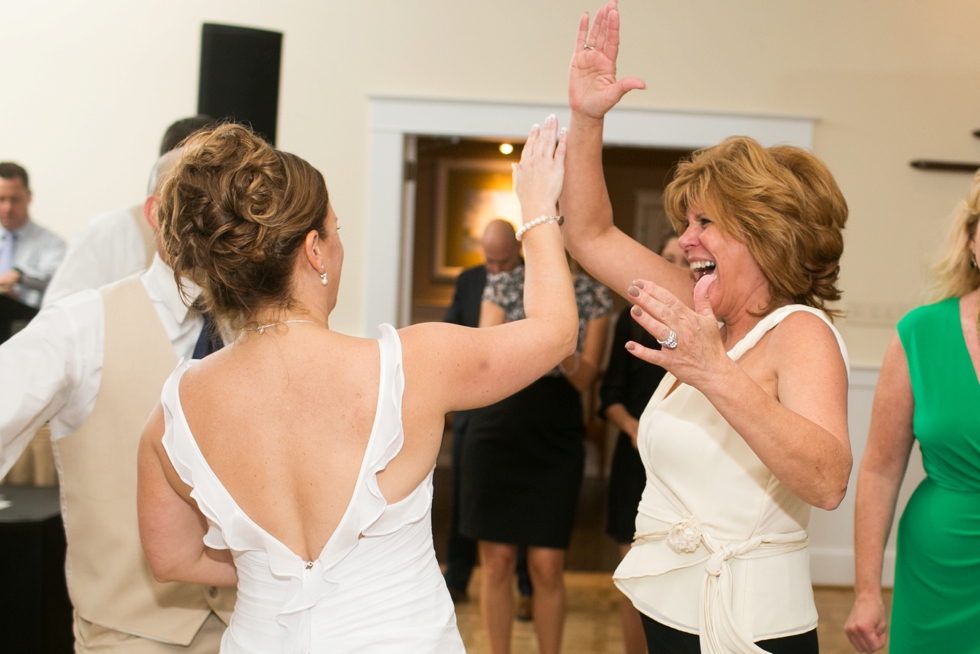 Rainy Reception - Wedding Photographer in Philadelphia