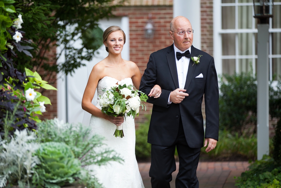 Tidewater Inn Outdoor Wedding Ceremony Photographs