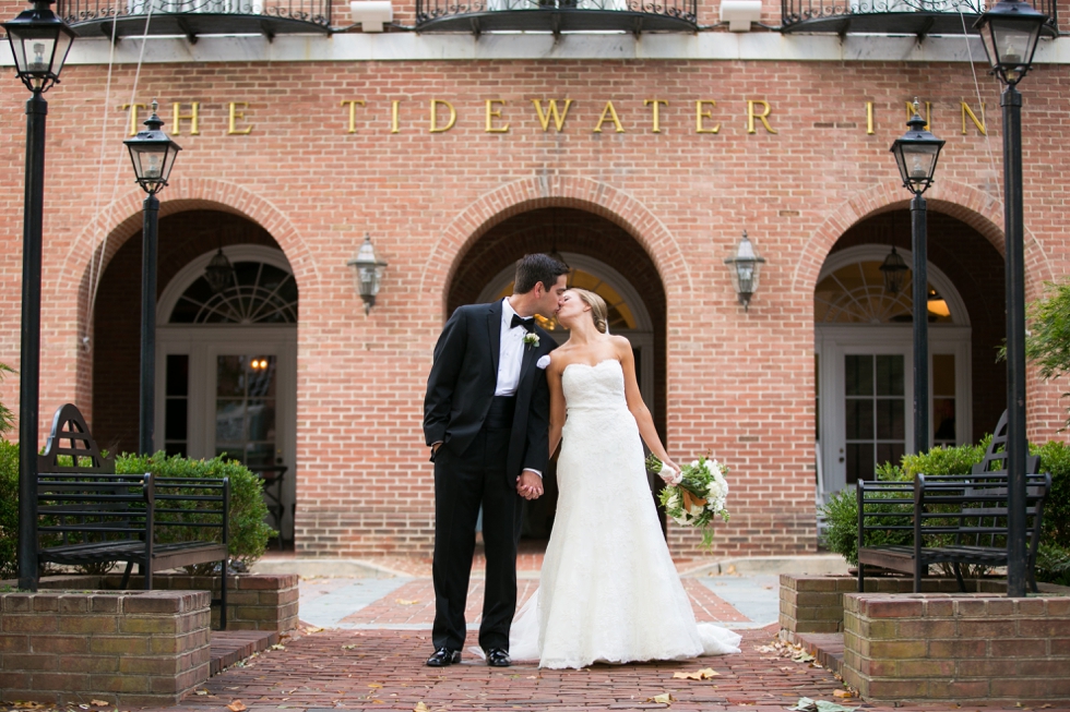 Tidewater Inn Easton - Philadelphia Wedding Photographer