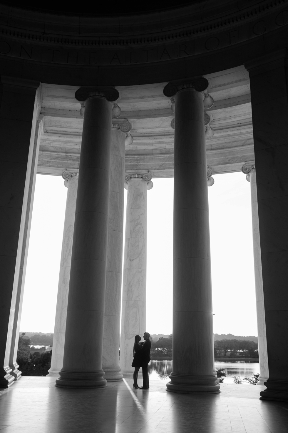 DC Monument Engagement Photographer