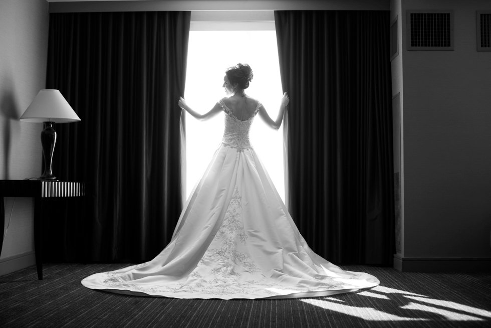 Westin Annapolis Wedding Photographer - Behind the Veil