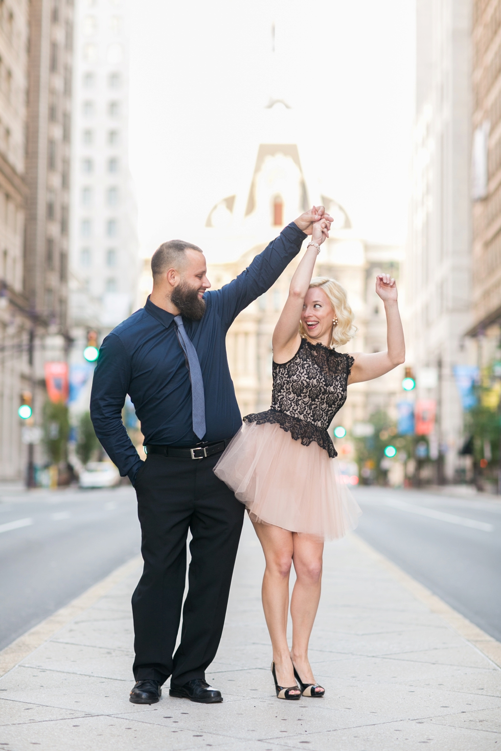 Sunrise Philadelphia engagement Photos - Broad Street engagement Photography