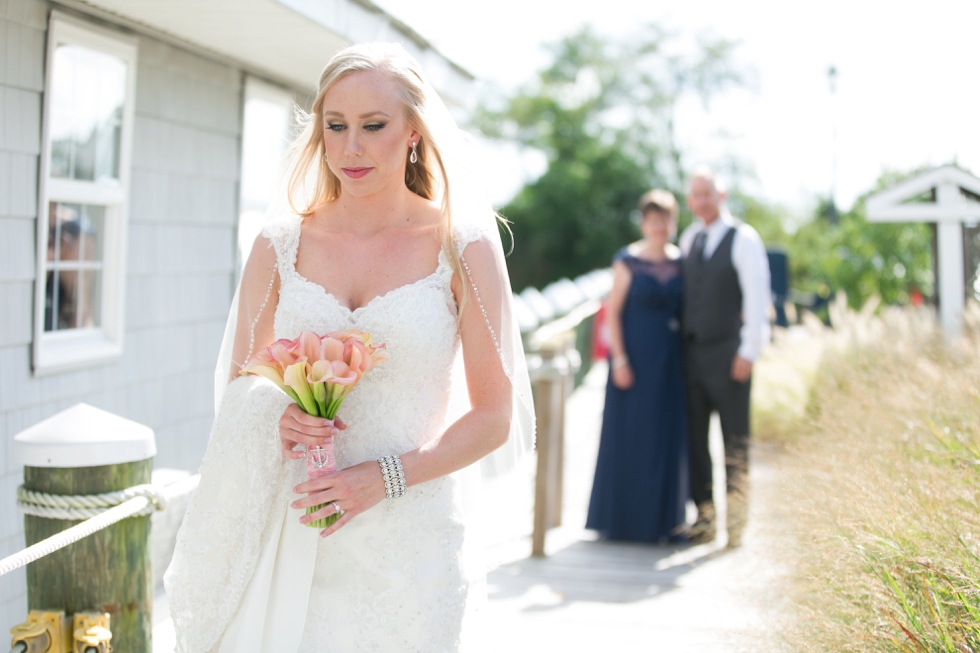 Wedding photographer in Philadelphia - Silver Swan Bayside First Look