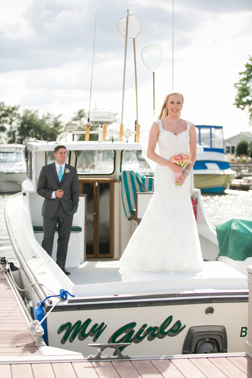 Chesapeake Bay Wedding photographer - Silver Swan Bayside Wedding couple