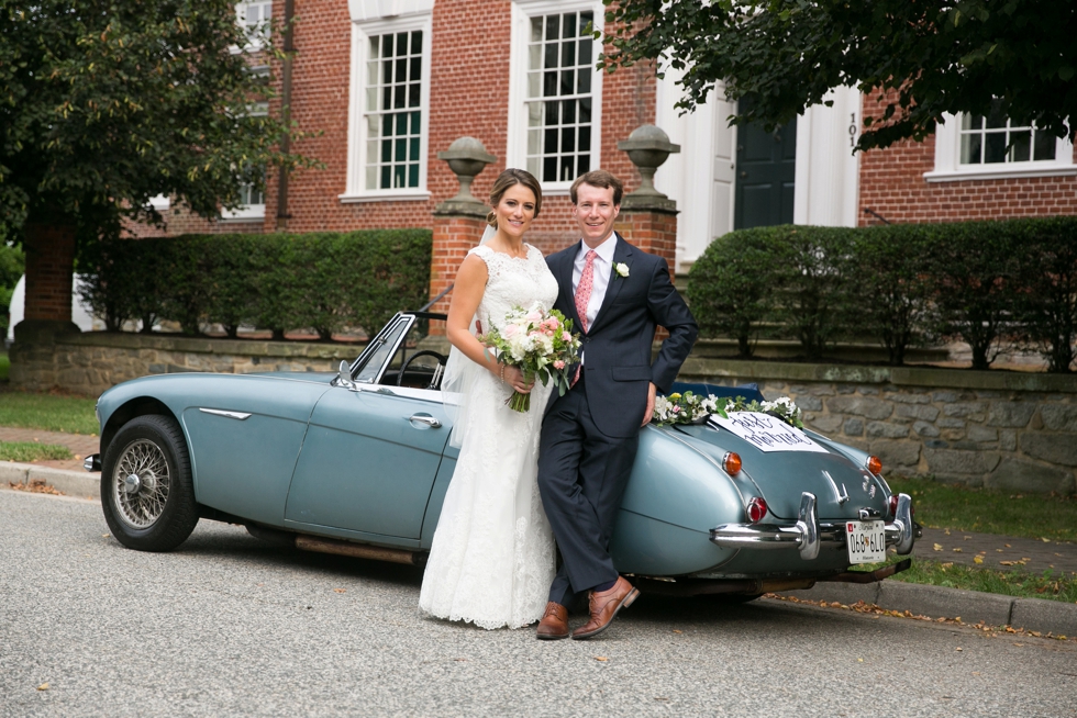 Vintage Car wedding couple - Philadelphia wedding photographers at Widehall