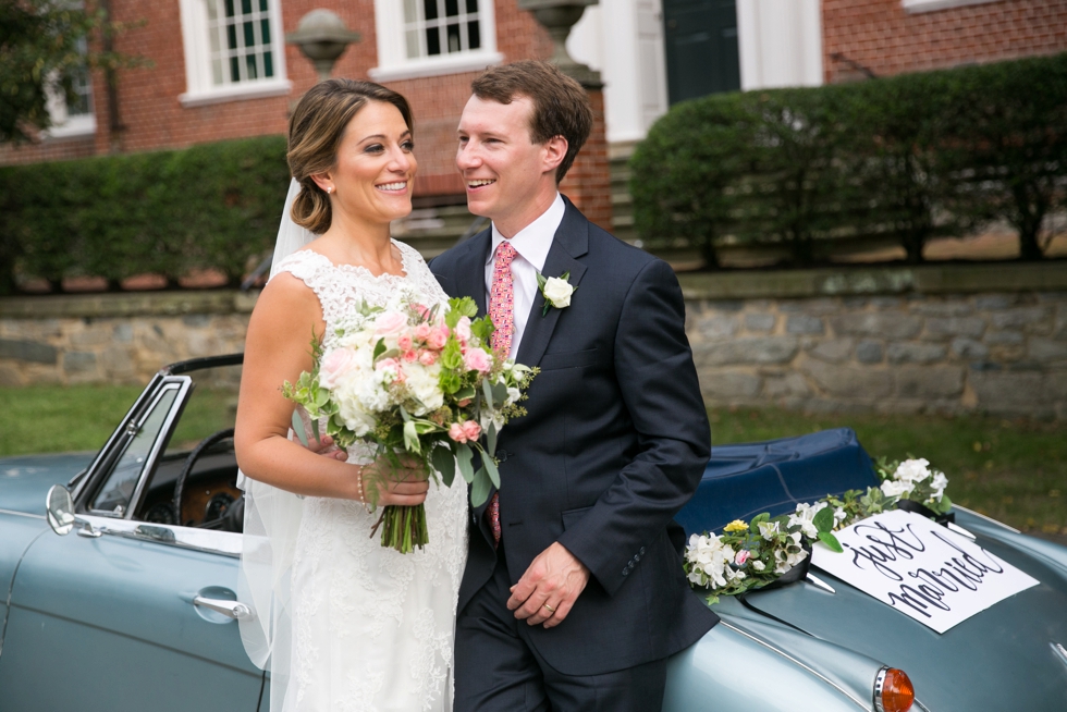 Vintage Car wedding couple - Philadelphia wedding photographers at Widehall