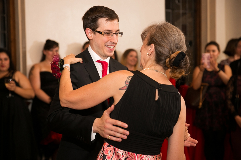 Pennsylvania wedding photographers - Indoor Rainy Wedding