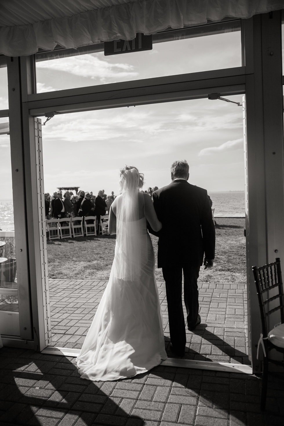 Eastern Shore Wedding Photographer - Silver Swan Bayside outdoor ceremony