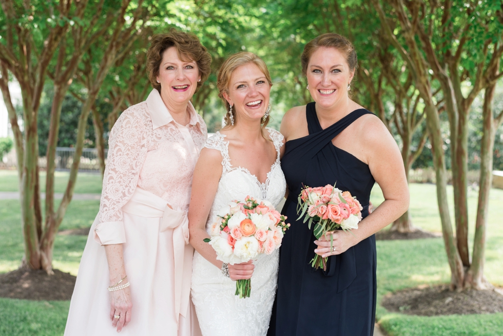 Destination Wedding Photographer - Williamsburg VA Wedding Party