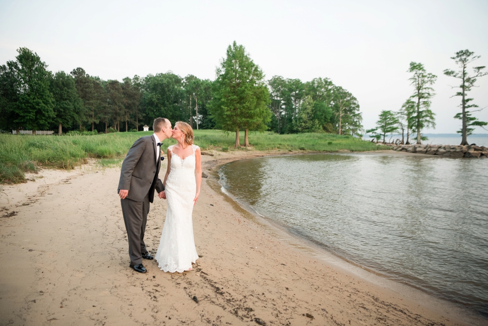 Williamsburg VA Wedding Photographer - James River Williamsburg