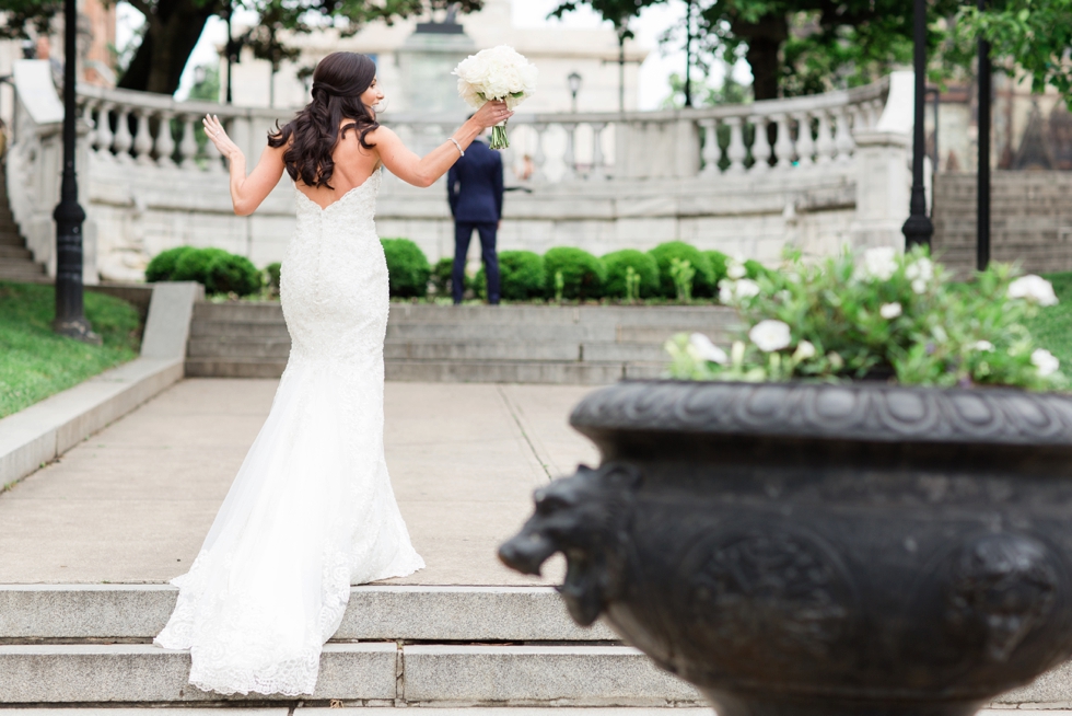 Mount Vernon Wedding Photography - First Look Bride and Groom