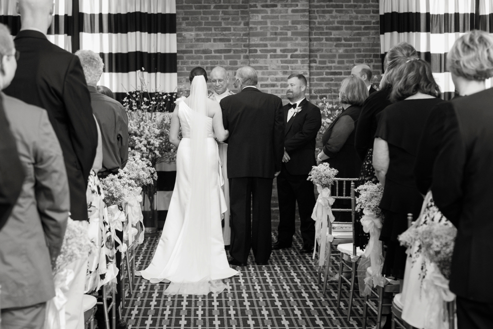 Loews Hotel Wedding - Philadelphia Wedding Photography