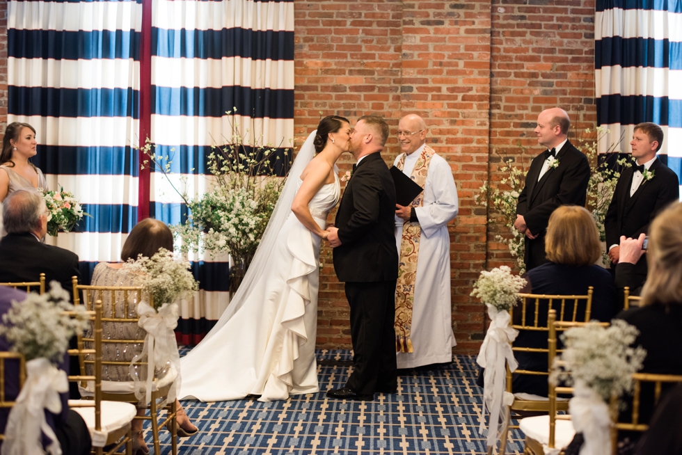 Loews Hotel Wedding - Philadelphia Wedding Photography