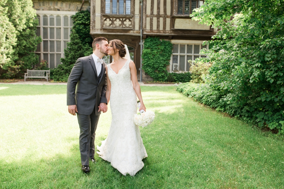 Skyland Manor Castle Wedding photos - Philadelphia wedding photographers