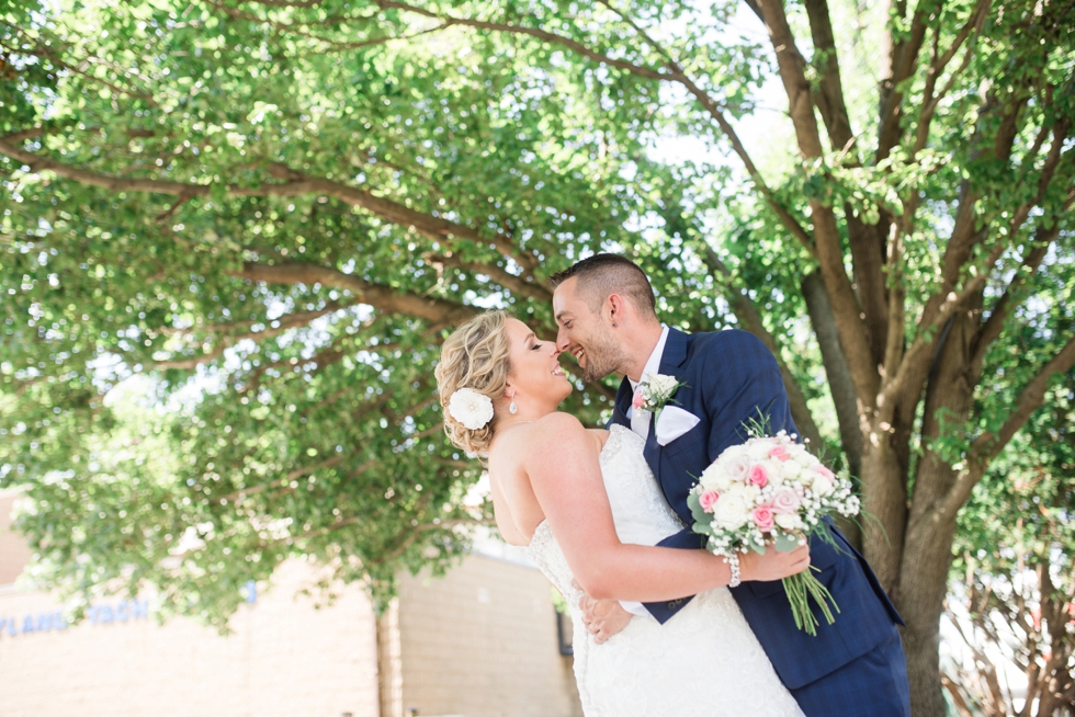 Wedding photographer from Philadelphia - Yacht Club spring Wedding