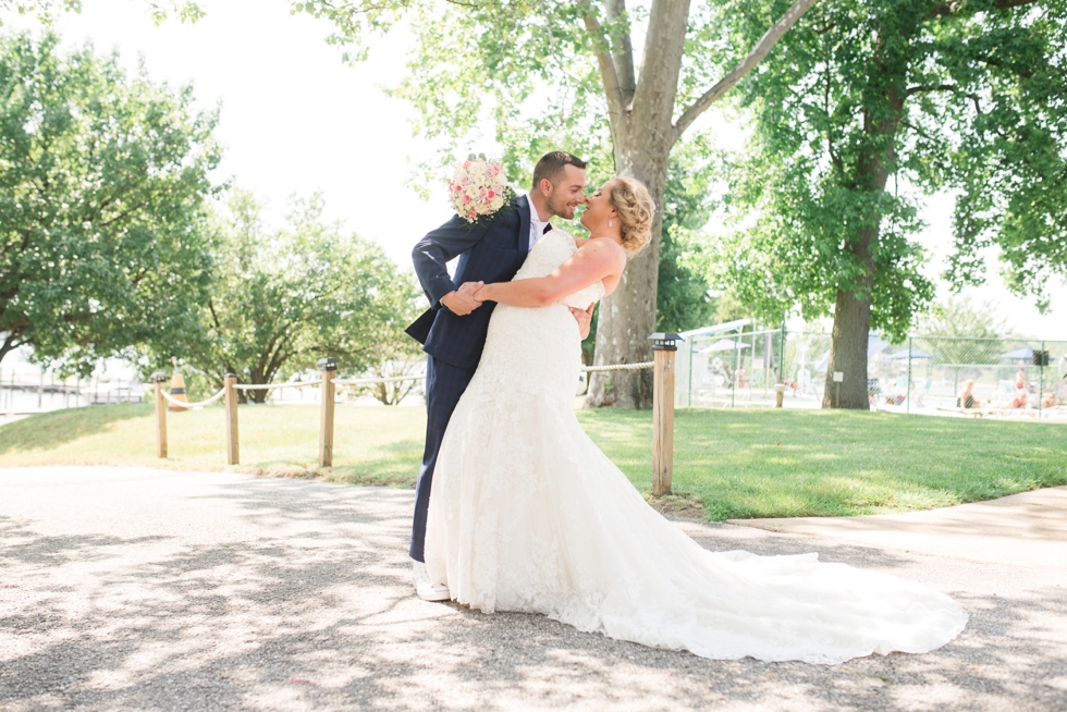 Philadelphia Wedding photographer - Yacht Club spring Wedding