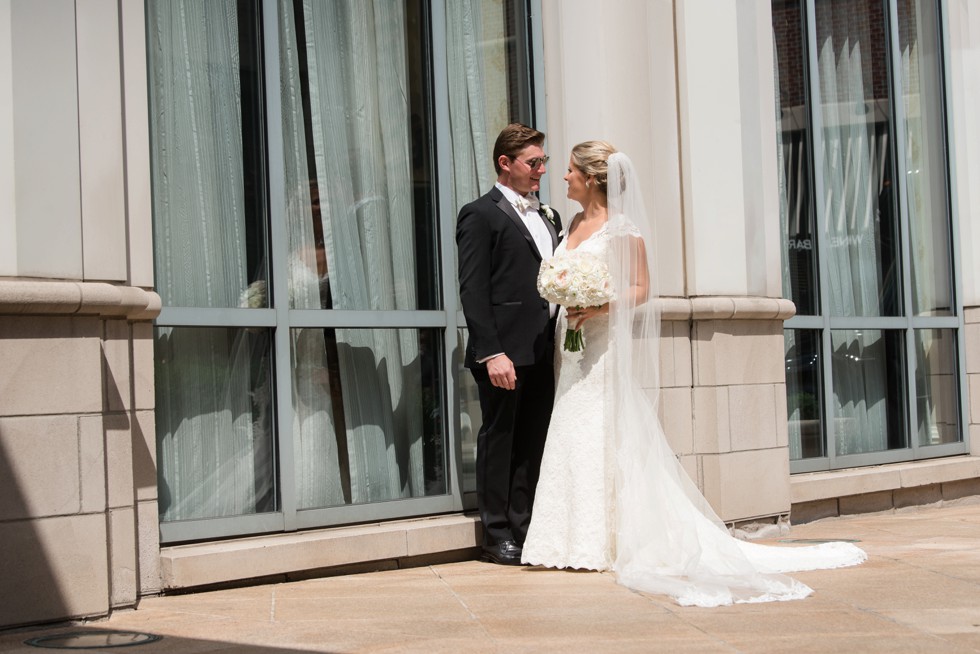 Baltimore Marriott Waterfront Wedding photos in the summer