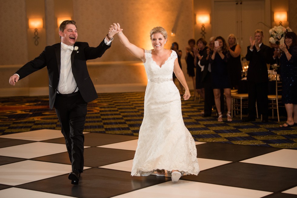 Newly weds first dance at Baltimore Marriott Waterfront