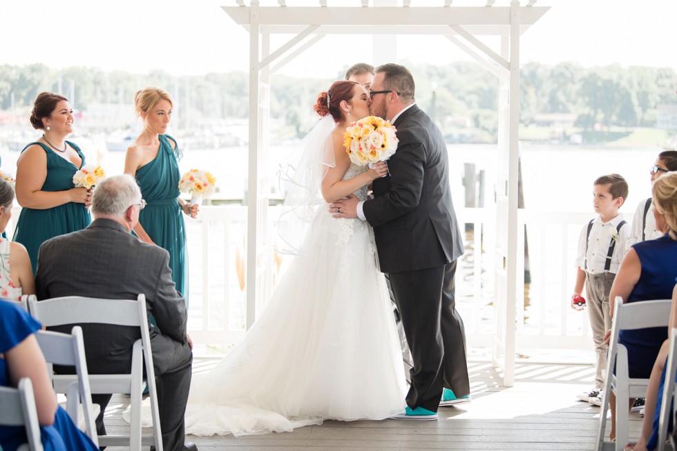 Anchor Inn wedding ceremony overlooking the water