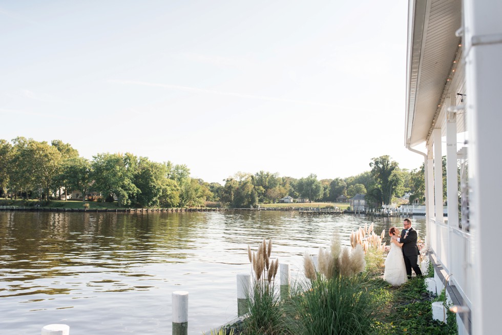 Couple portraits at Anchor Inn wedding on the bay