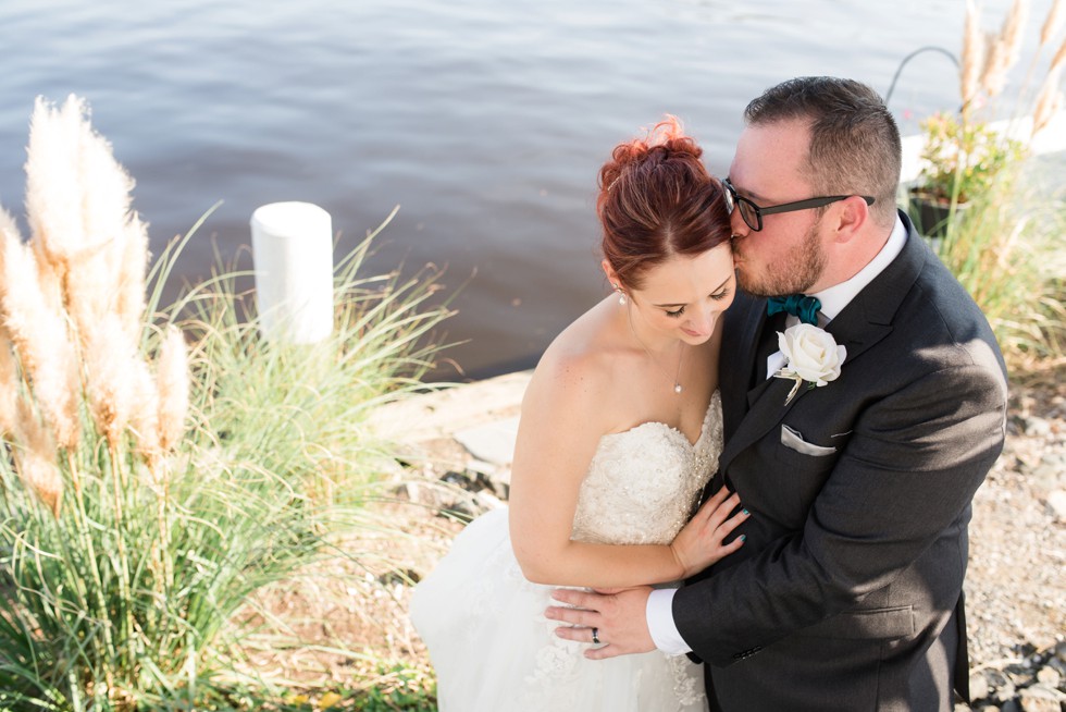 Couple portraits at Anchor Inn wedding on the bay