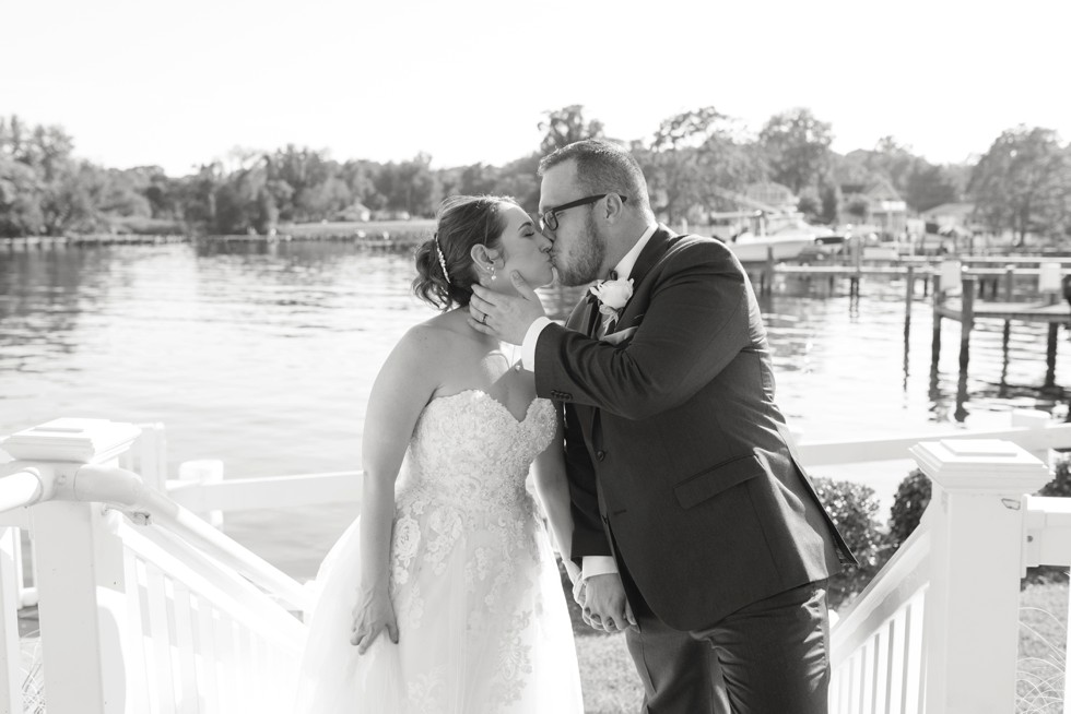 black and white photo of bride and groom near Philadelphia