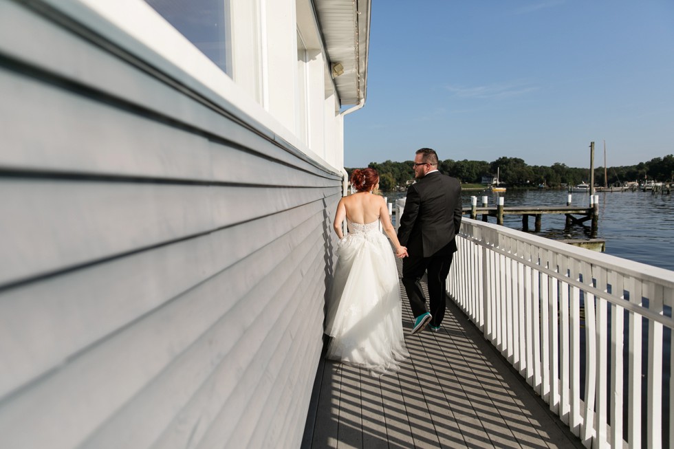 wedding photos on the docks 