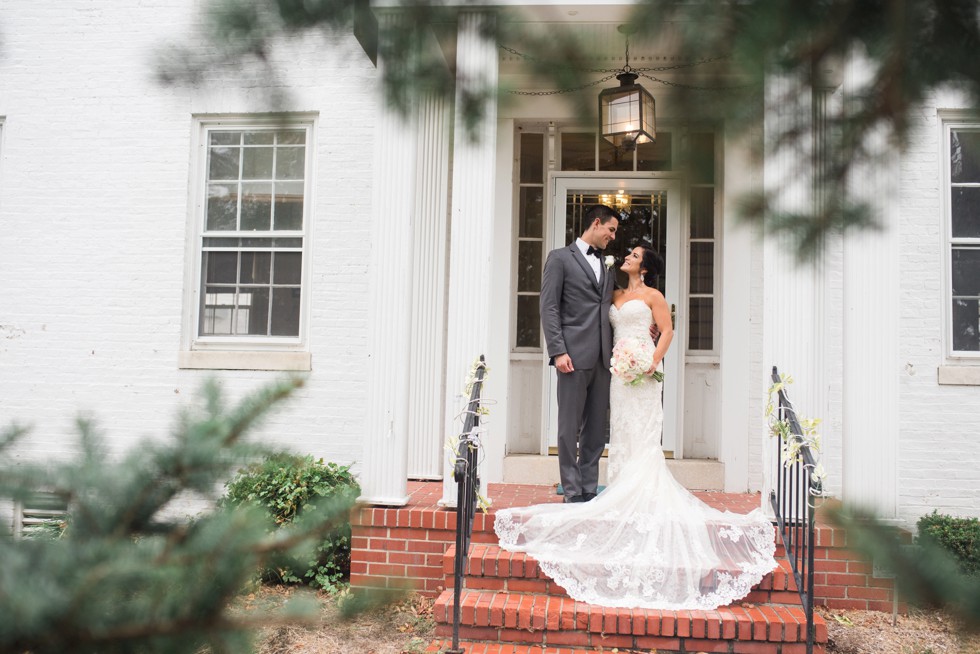 Rainy wedding portraits at the Chesapeake Bay Beach Club