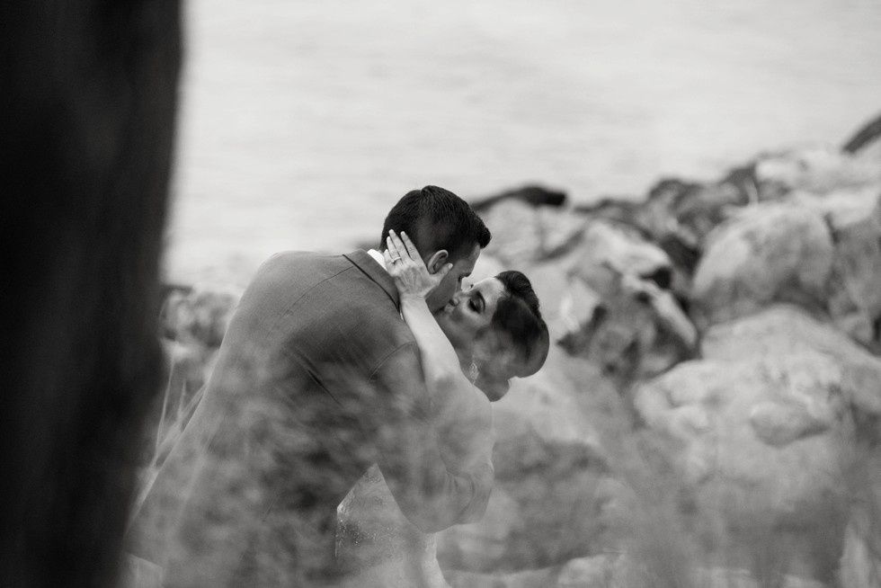 Fall wedding photos on the beach at the Chesapeake Bay Beach Club