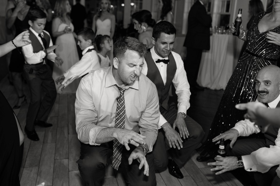 couples dancing at the Chesapeake Bay Beach Club reception with District Remix DJ's