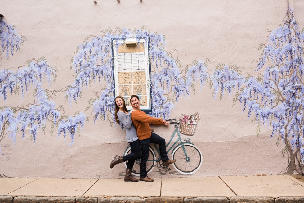 engagement photos on mural in Annapolis Maryland