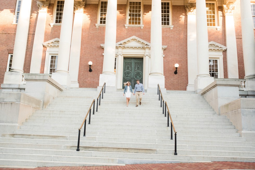 engagement photos at the Maryland State House