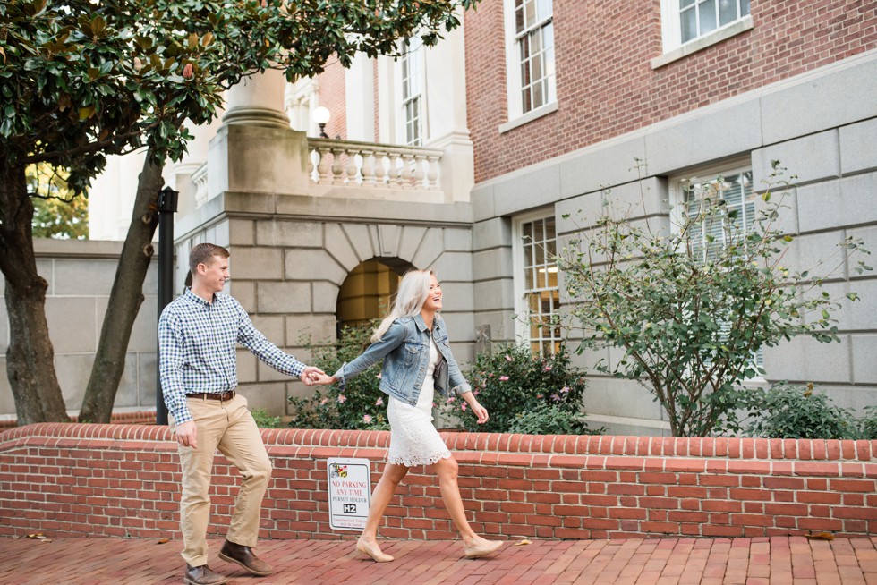 engagement photos at the Maryland State House