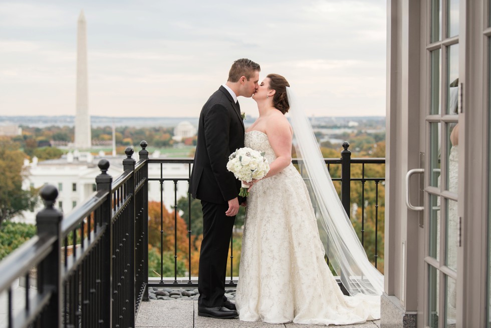 Lauryn Prattes Events - Wedding photos with Whitehouse in the background at The Hay Adams Hotel in DC