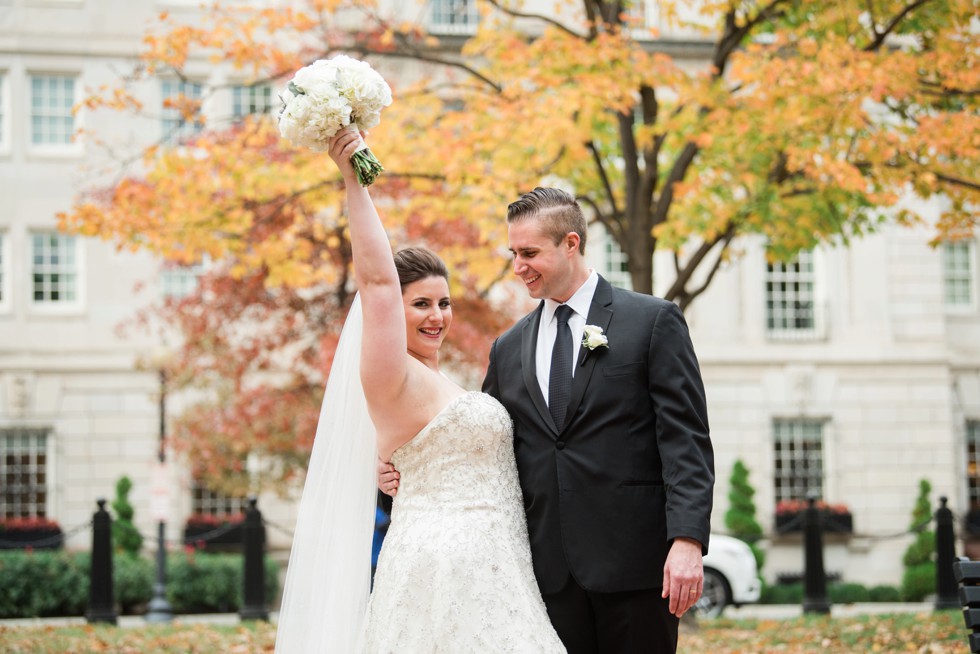 fall wedding photos in Lafayette Square 