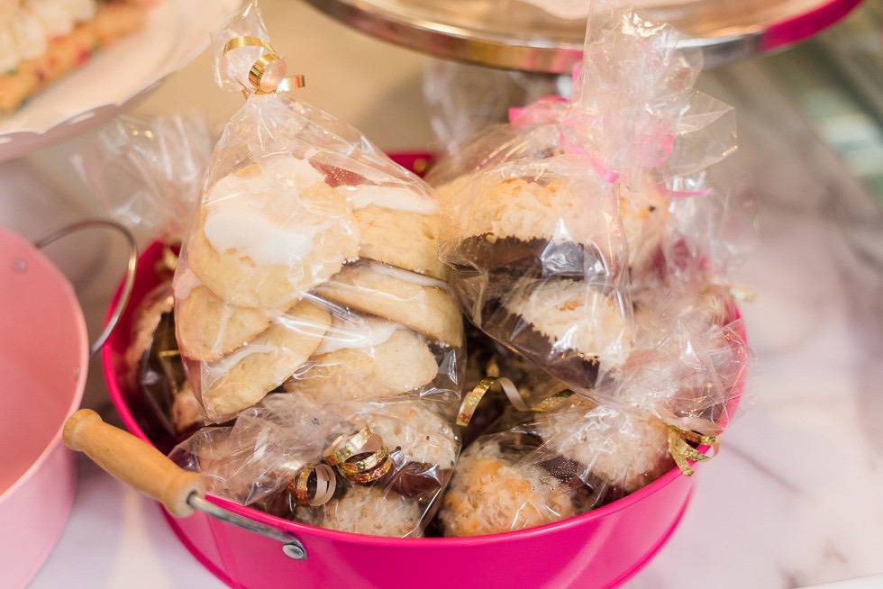 wedding cookie favors