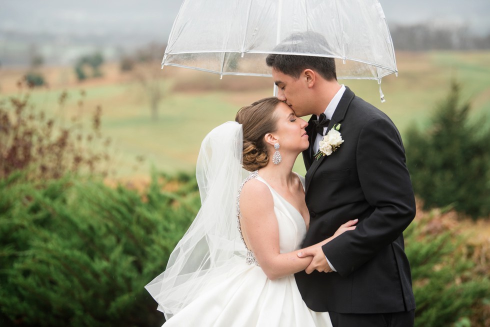 rainy winter wedding on mountain in Frederick