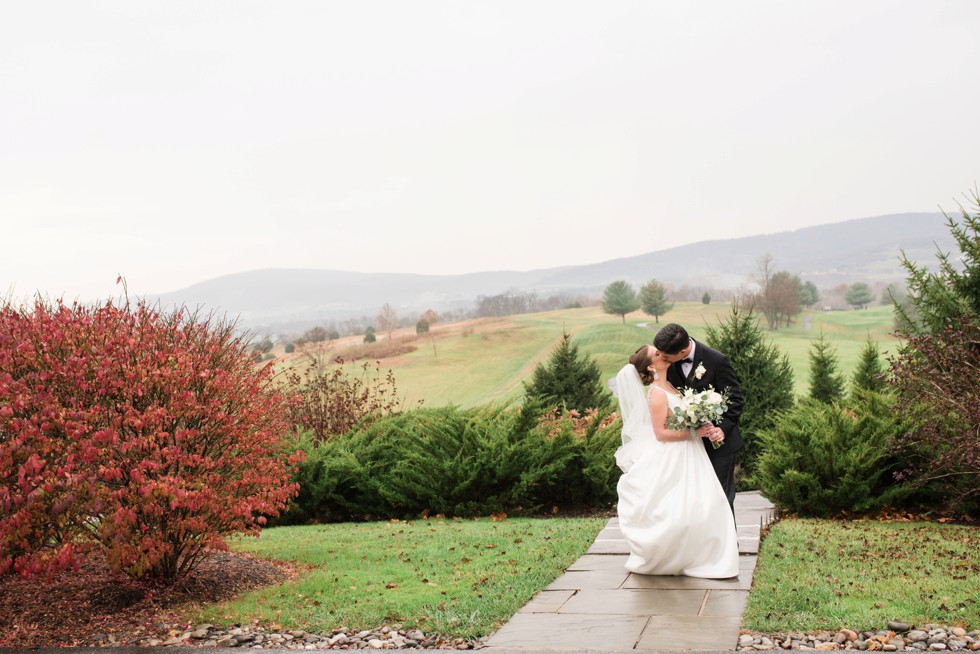 rainy winter mountain Musket Ridge Golf Club wedding