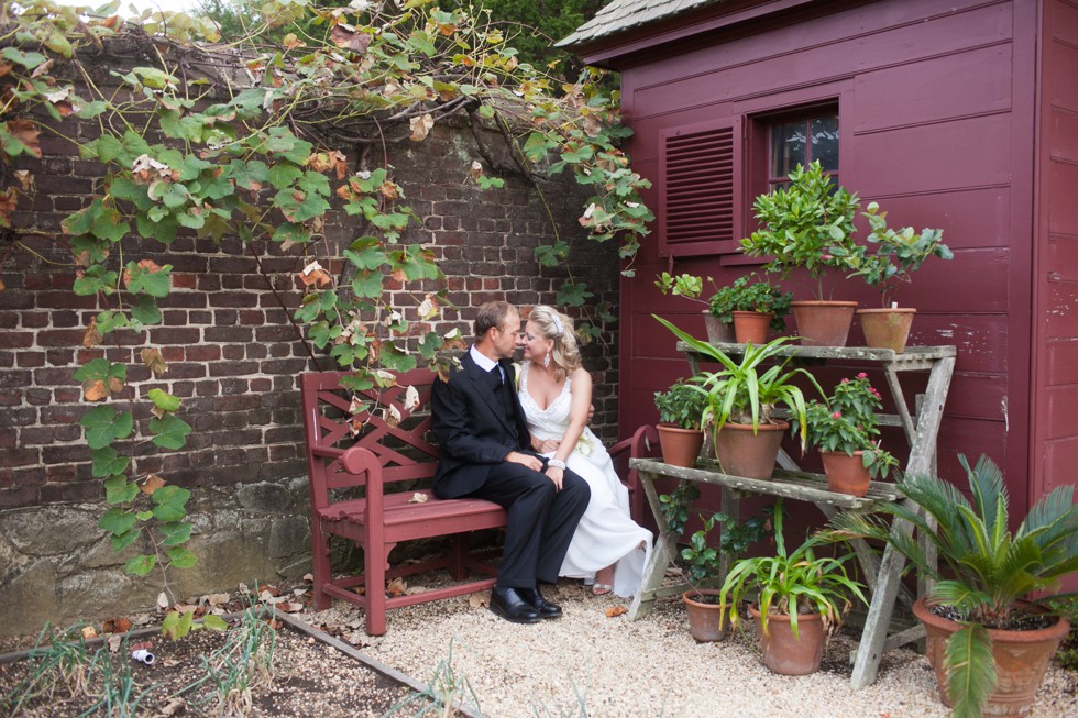 garden bride and groom photos