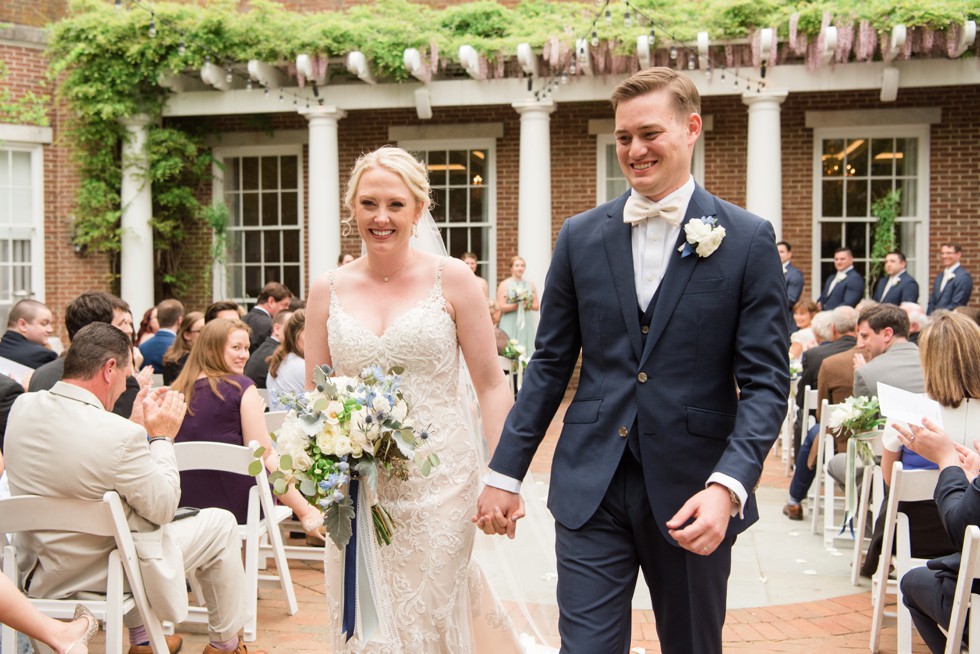 The Tidewater Inn garden courtyard ceremony