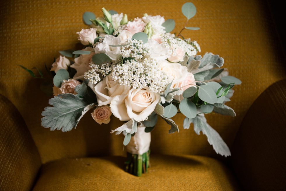 Table art florals at Le Meridien