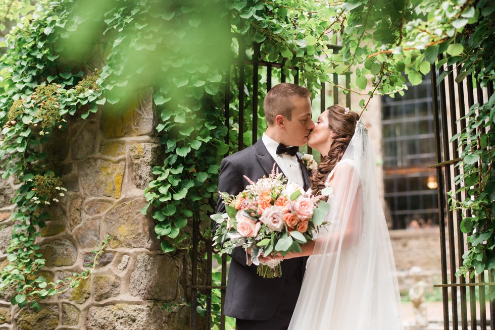 Holly Hedge estate New Hope PA wedding photo