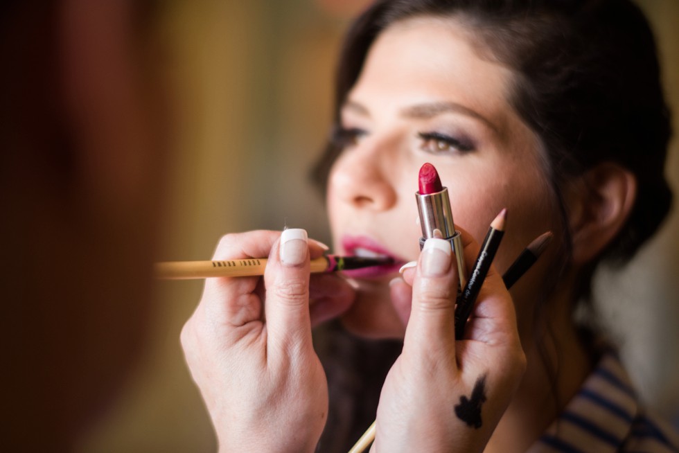 Bridal prep at Tidewater inn Easton Maryland