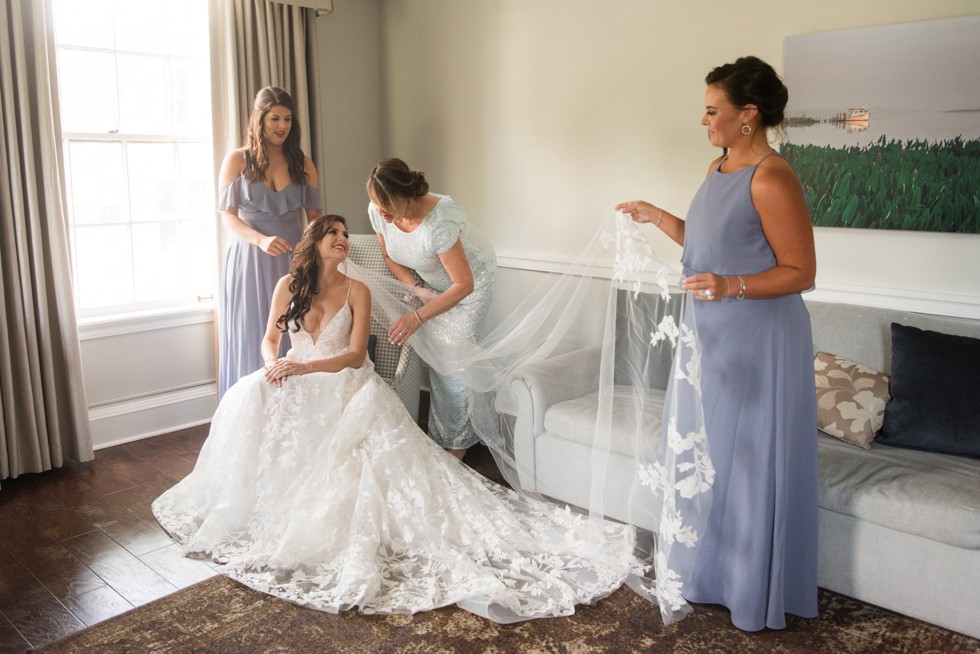 Bridal prep at Tidewater inn Easton Maryland