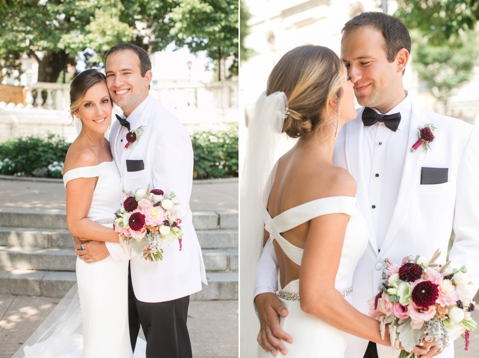 Couple photos in Mount Vernon Peabody Library wedding