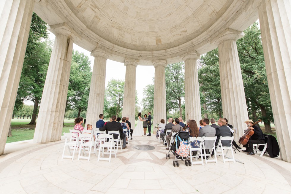 DC War Memorial wedding ceremony in the rain