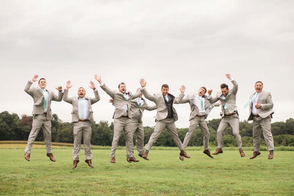 Maryland Farm wedding party at Friendly Farm