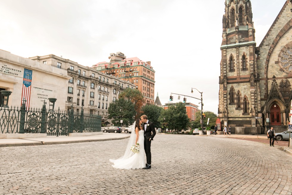 Mount Vernon Baltimore bride and groom wedding photos