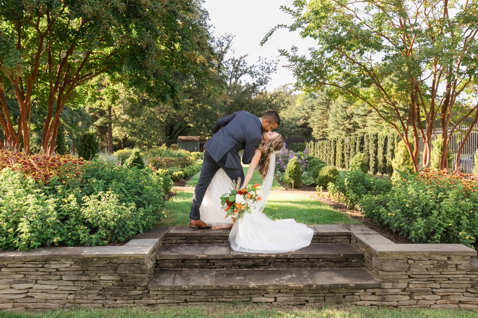 Belmont Manor & Historic Park fall wedding